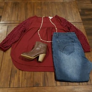 Dress Barn 2X Womens Burgundy Top w/Lace sleeves